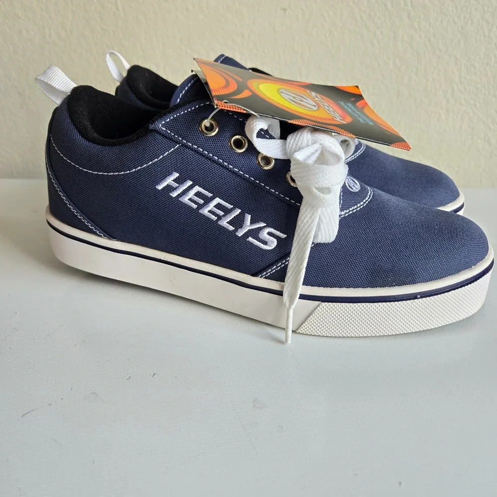 Heelys GR8 Pro 20 Navy Blue Canvas Wheeled Skate Shoes Kids Youth 6 HE100758